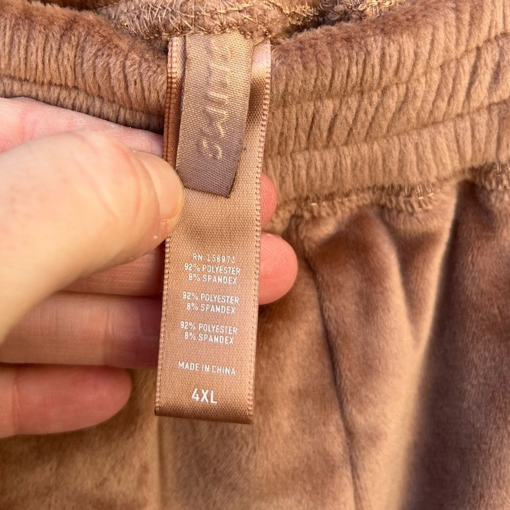 Skims Velour Soft Button Sleep Set Size 4xl - image 6